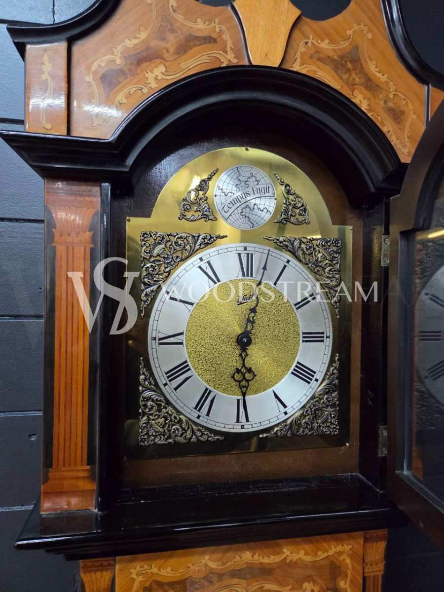 Часы напольные винтажные