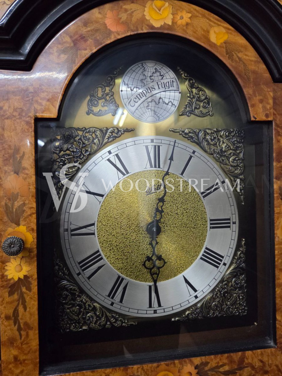 Часы напольные винтажные