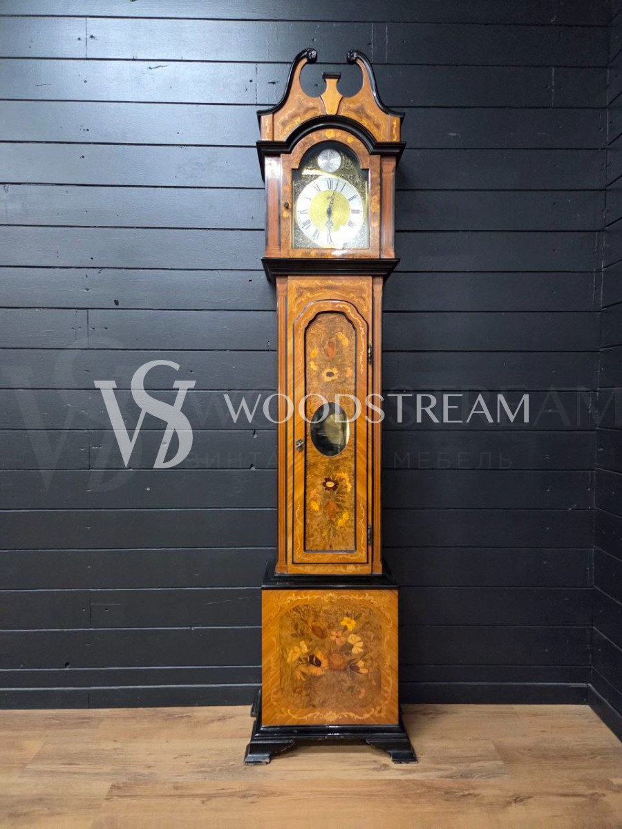 Часы напольные винтажные