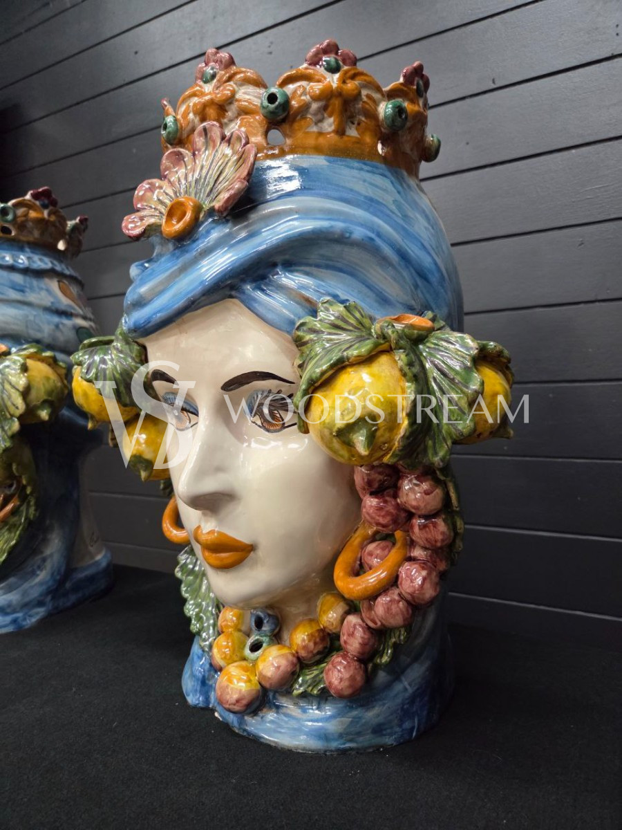 Ваза/Вазон/Кашпо/Декоративный элемент 2 штуки