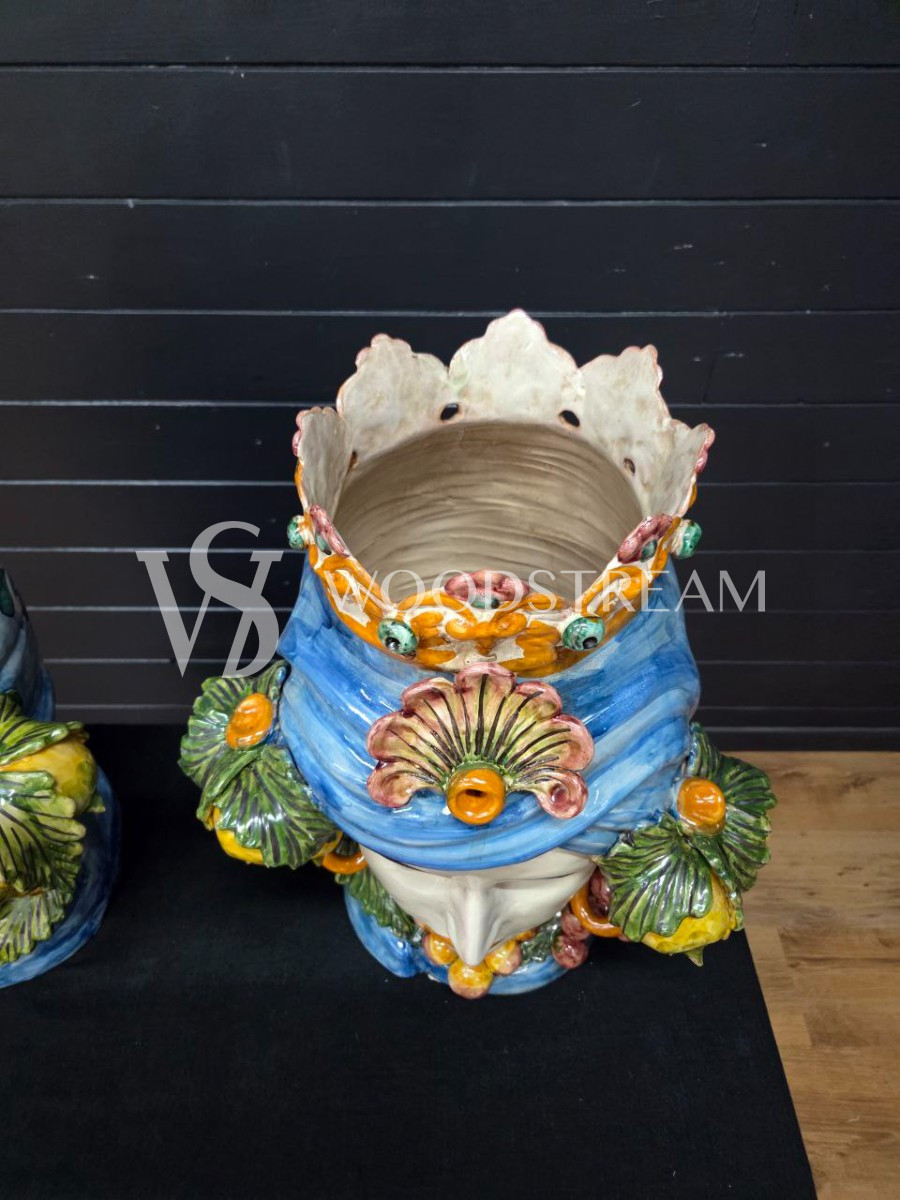 Ваза/Вазон/Кашпо/Декоративный элемент 2 штуки