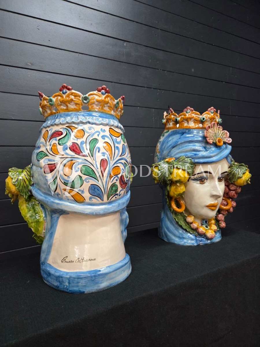 Ваза/Вазон/Кашпо/Декоративный элемент 2 штуки