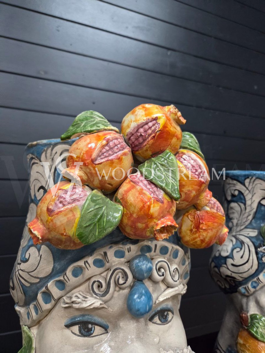 Ваза/Вазон/Кашпо/Декоративный элемент 2 штуки