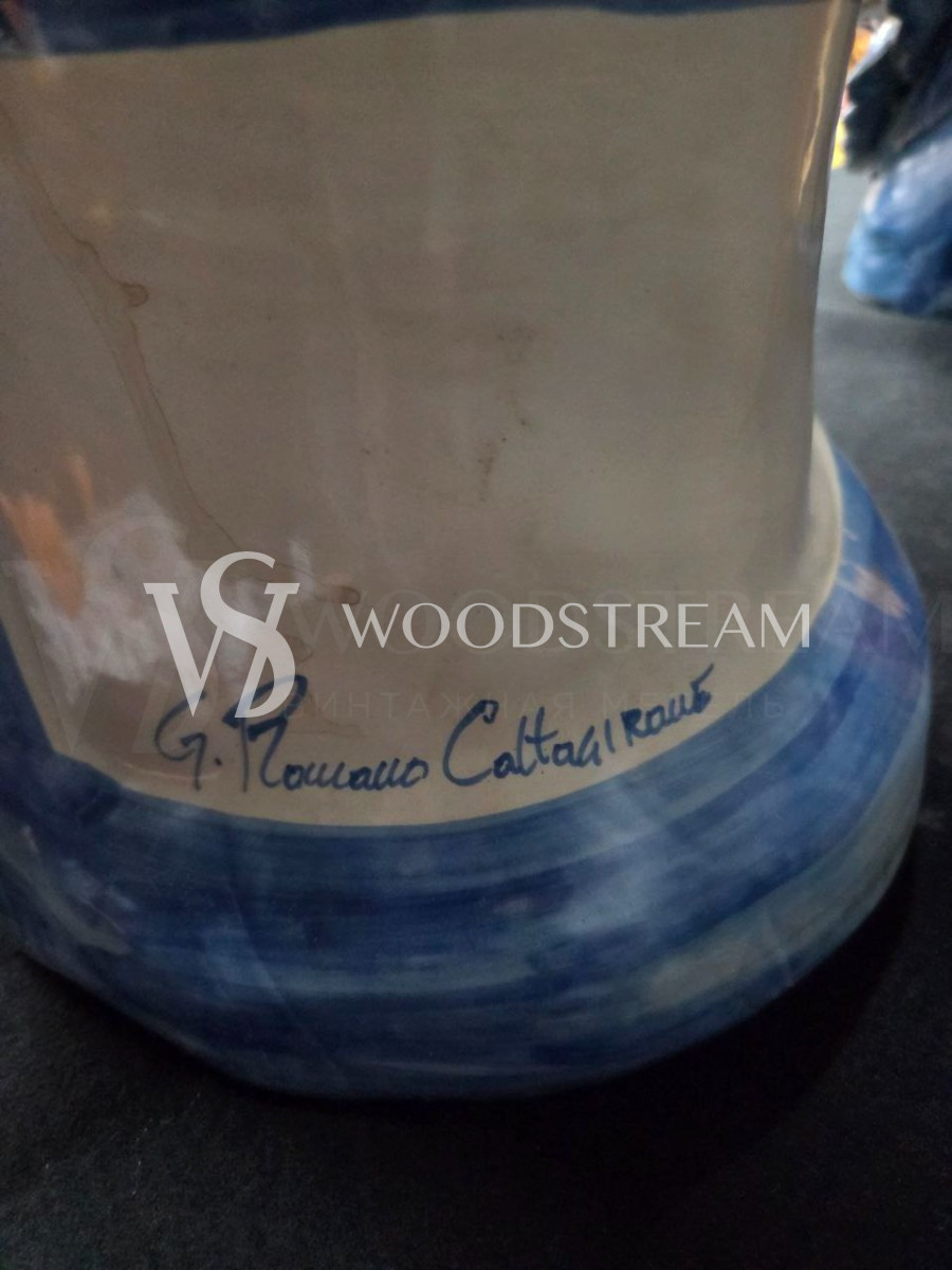 Ваза/Вазон/Кашпо/Декоративный элемент 2 штуки