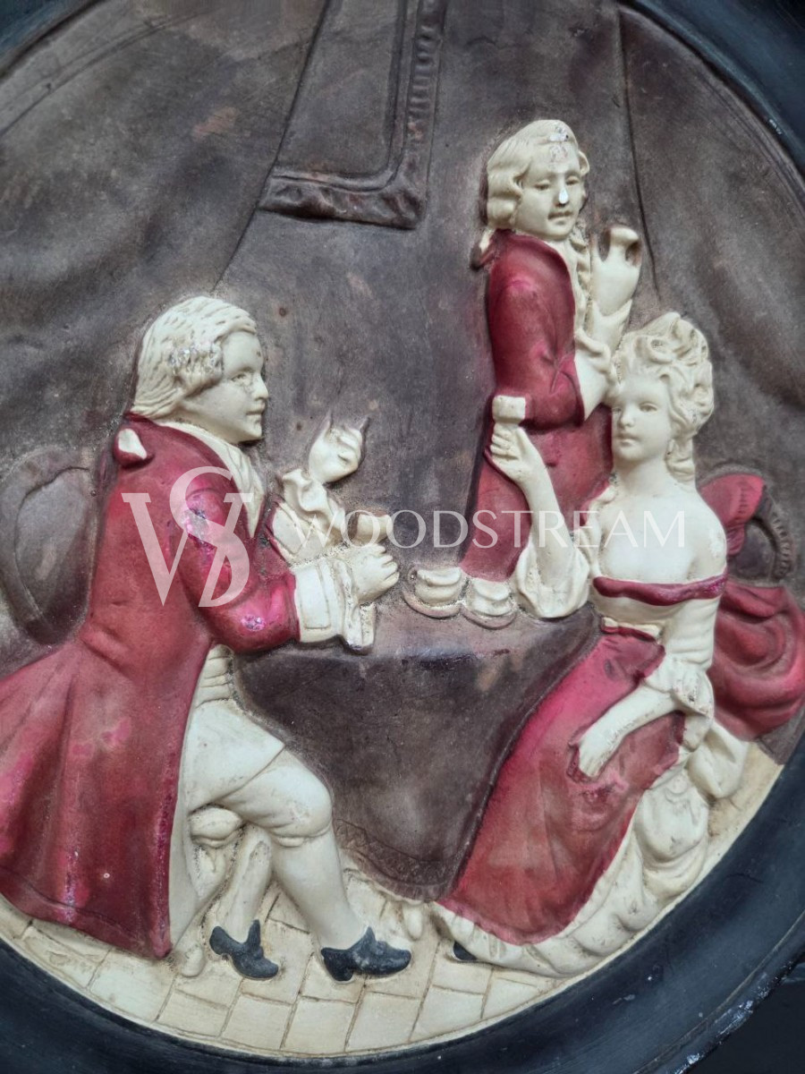 Тарелка декоративная/Барельеф с галантной сценой 2 штуки