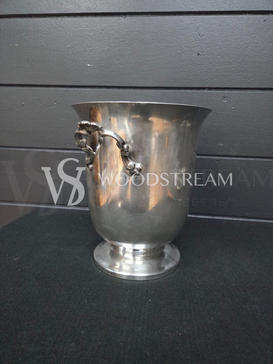 Ведро для охлаждения винных бутылок