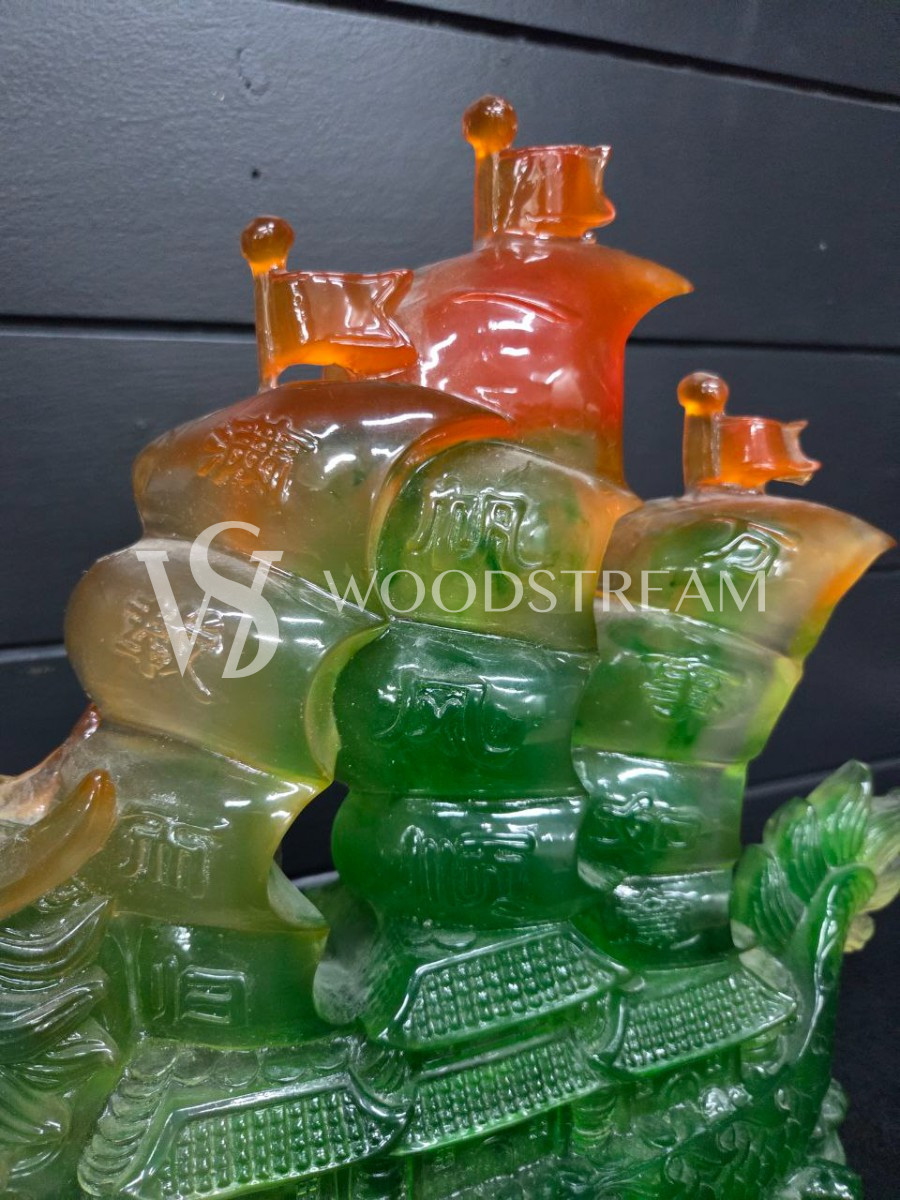 Скульптура/Корабль в восточном стиле с драконом