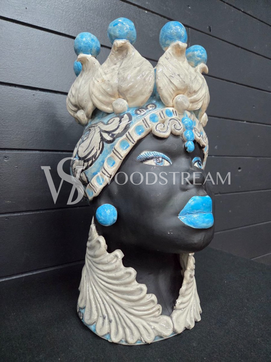 Ваза/Вазон/Кашпо/Декоративный элемент 2 штуки