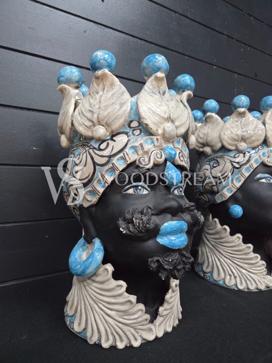 Ваза/Вазон/Кашпо/Декоративный элемент 2 штуки