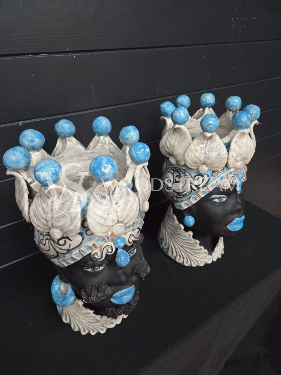 Ваза/Вазон/Кашпо/Декоративный элемент 2 штуки