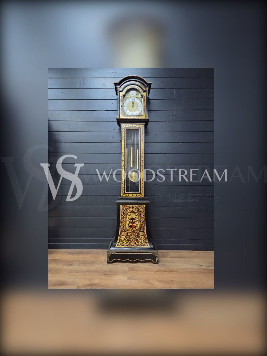 Часы напольные в стиле Буль