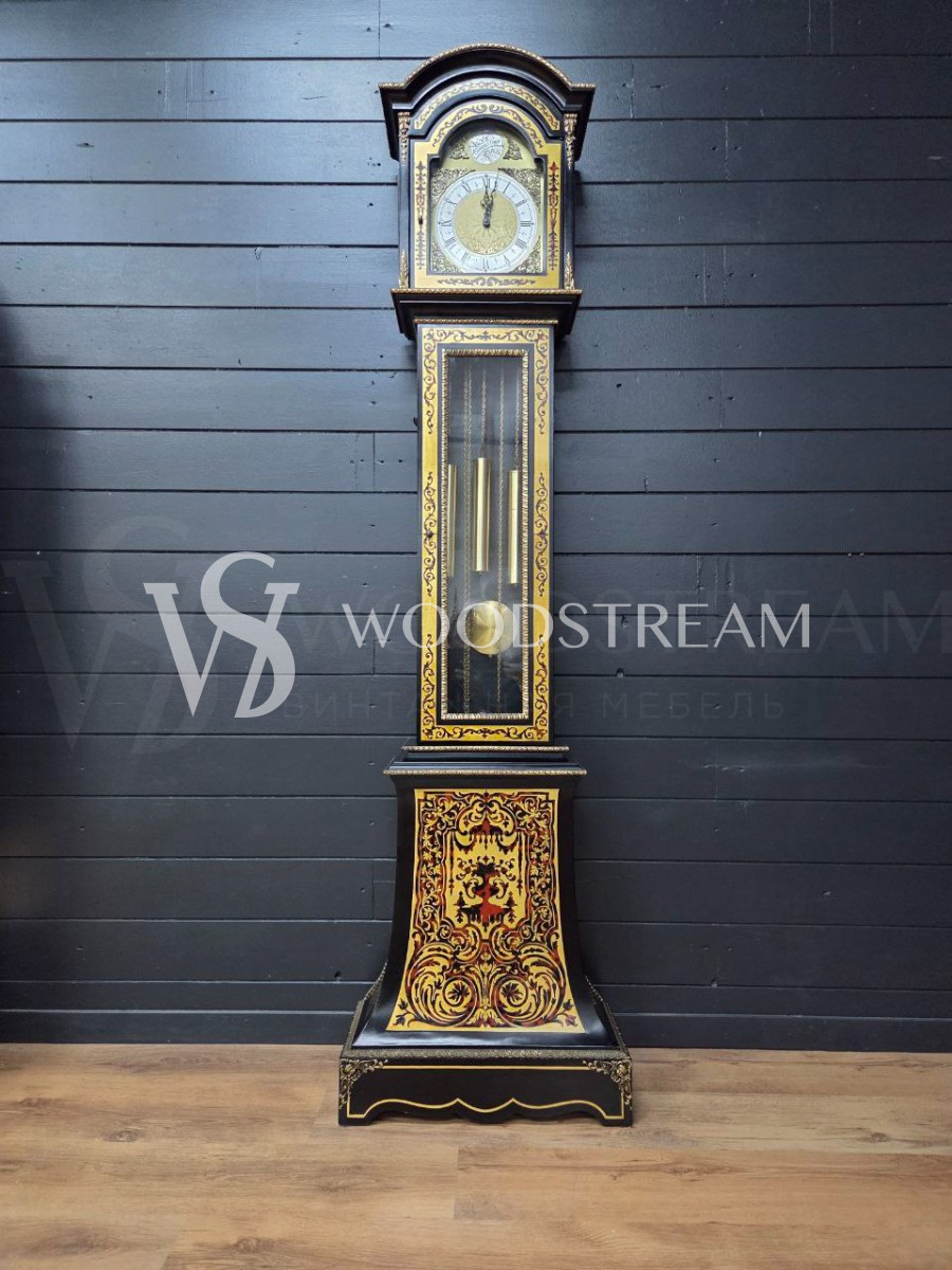 Часы напольные в стиле Буль