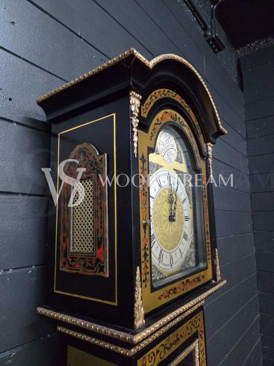 Часы напольные в стиле Буль