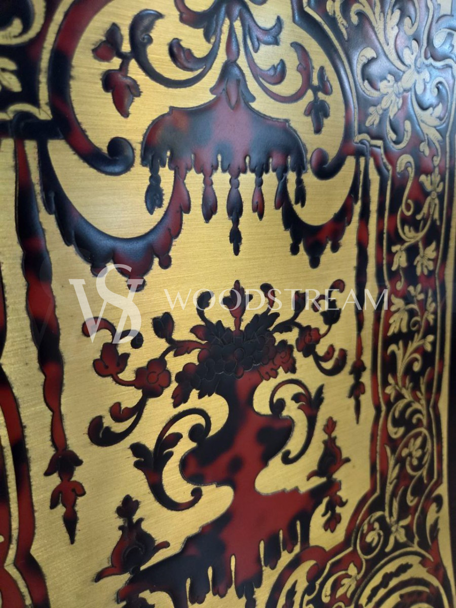 Часы напольные в стиле Буль