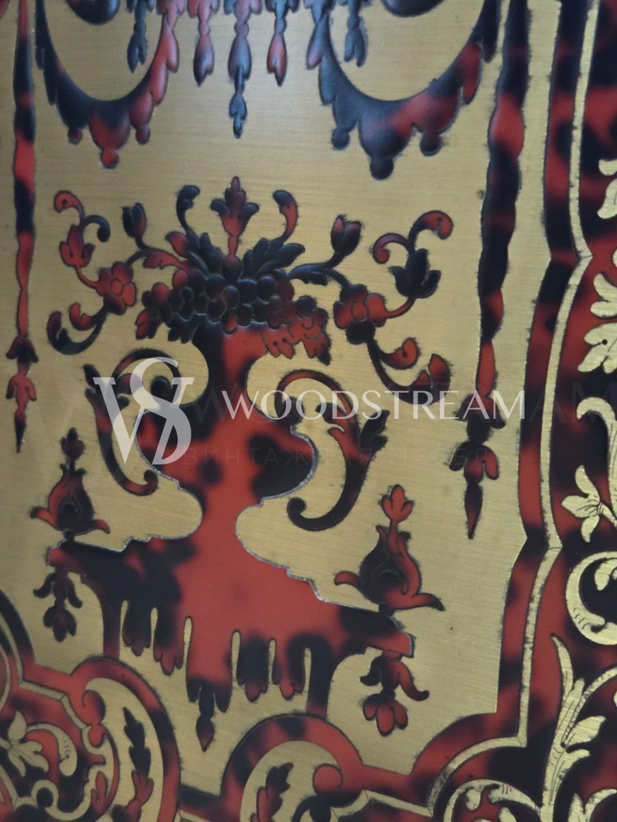 Часы напольные в стиле Буль