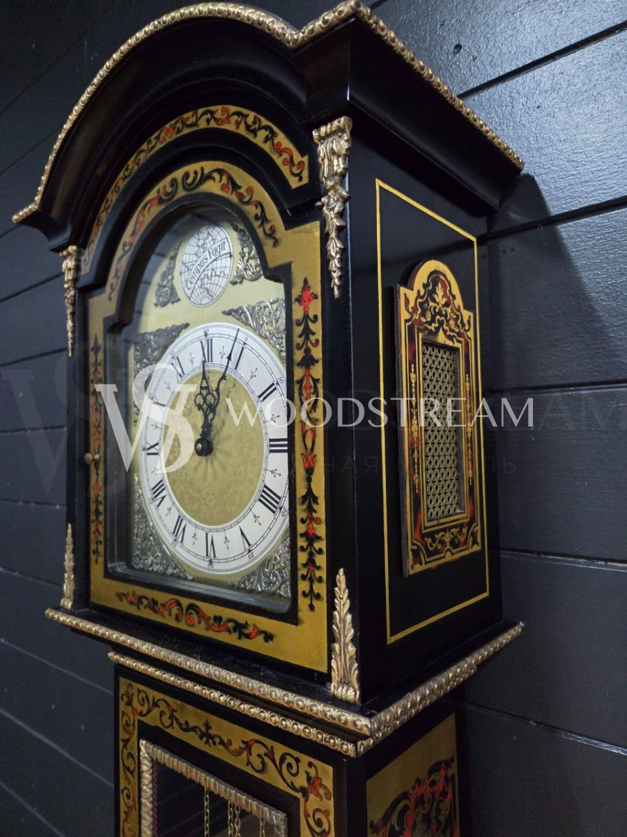 Часы напольные в стиле Буль