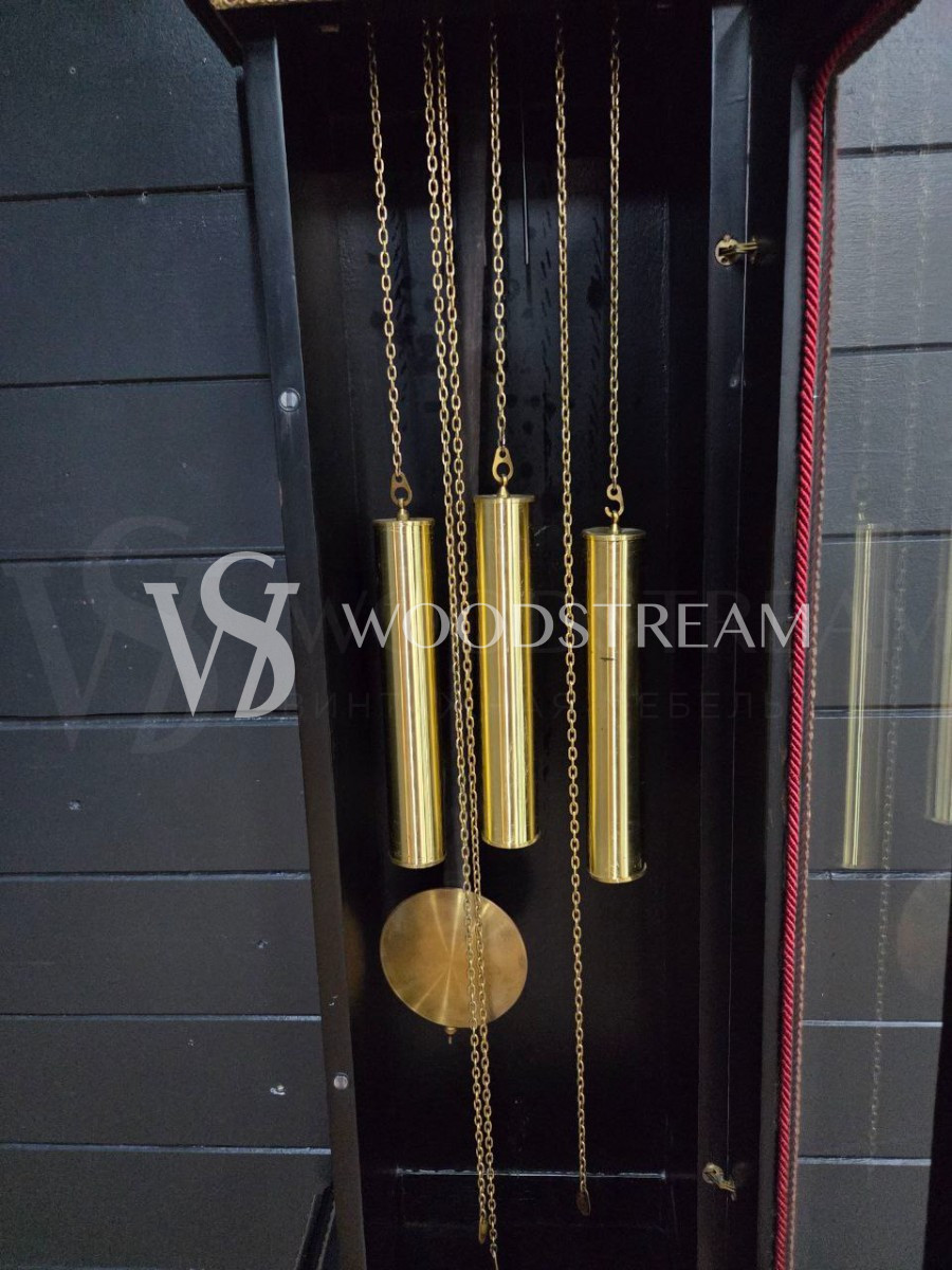 Часы напольные в стиле Буль