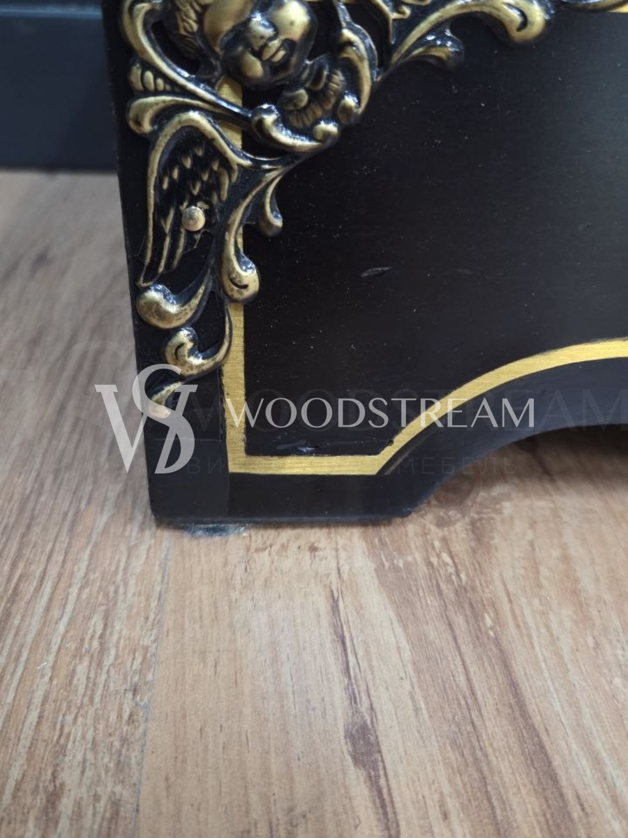 Часы напольные в стиле Буль