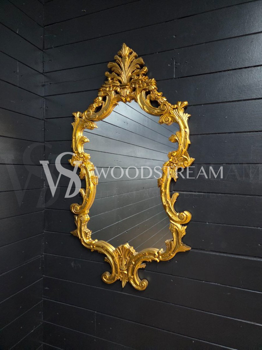 Зеркало настенное в стиле барокко