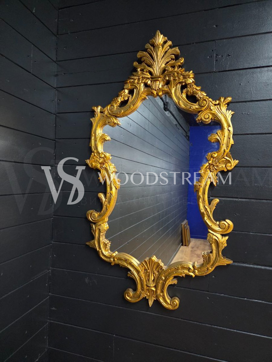 Зеркало настенное в стиле барокко