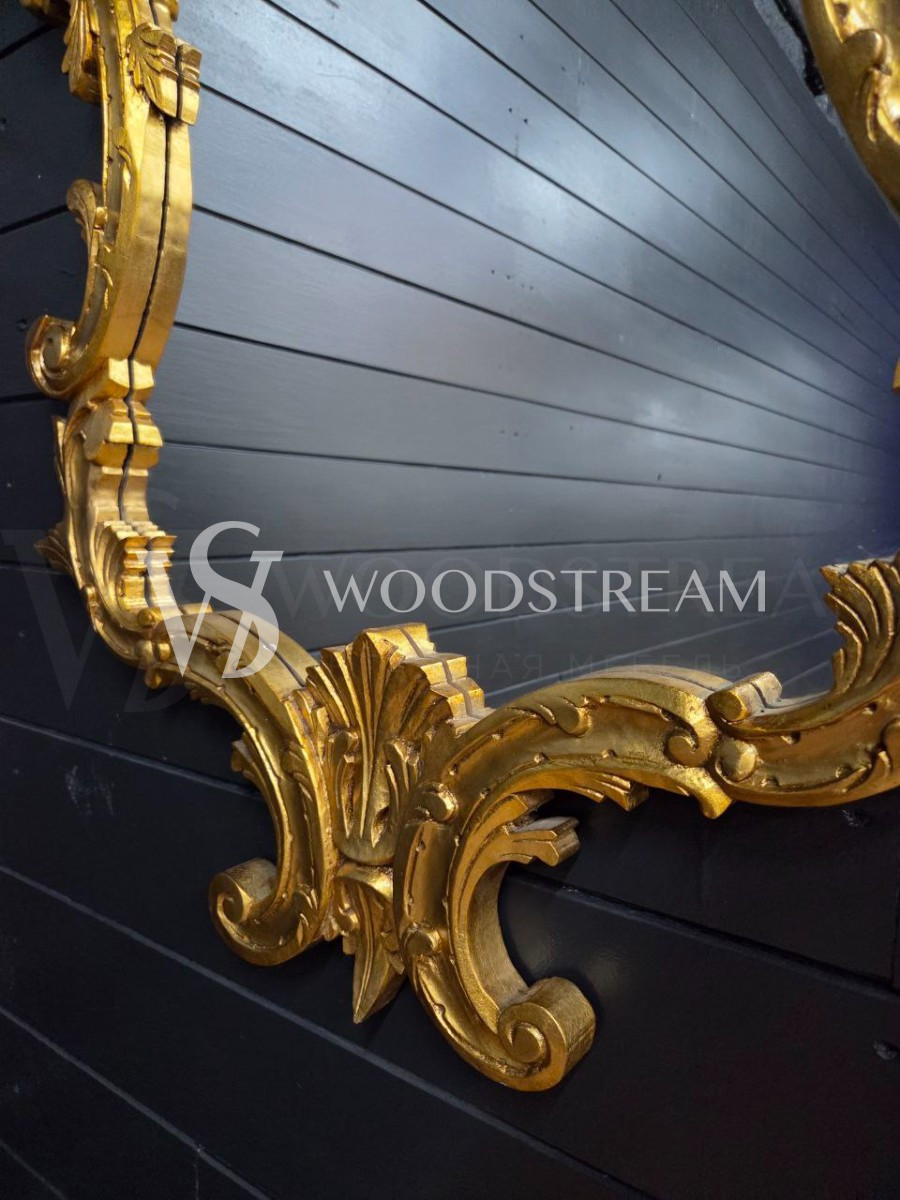 Зеркало настенное в стиле барокко