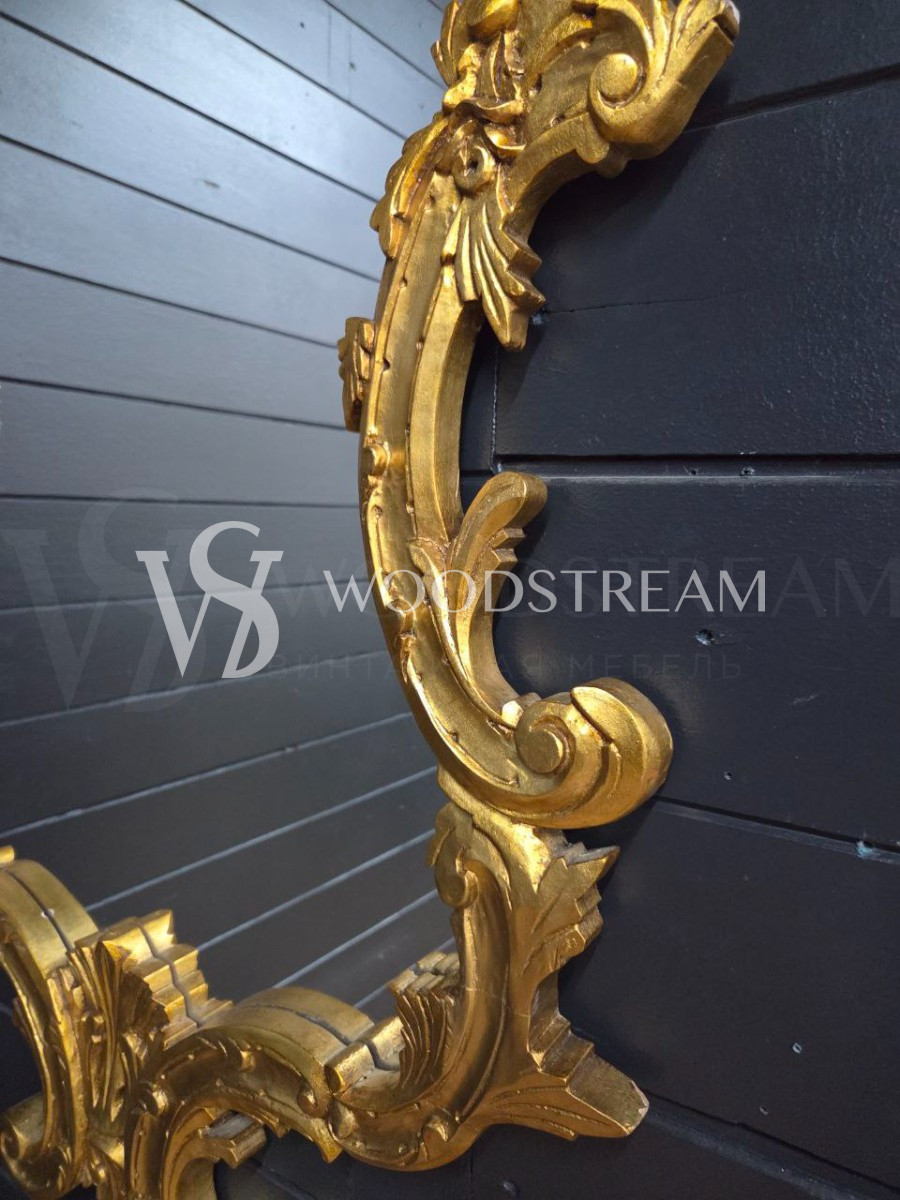 Зеркало настенное в стиле барокко