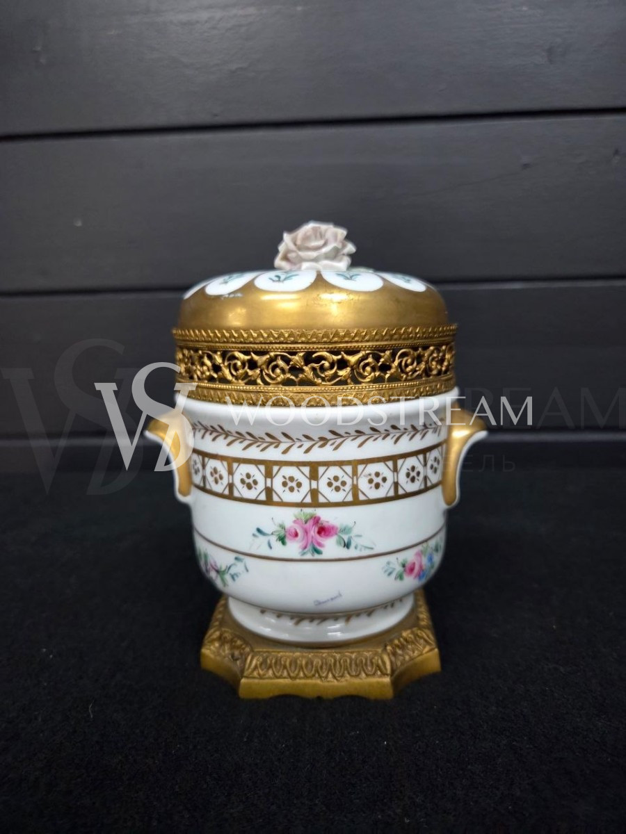 Ваза с крышкой/Шкатулка/Конфетница винтажная