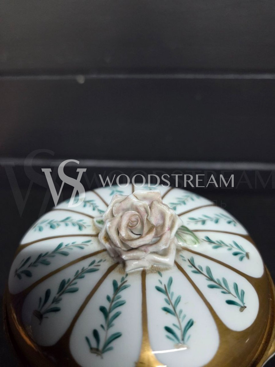 Ваза с крышкой/Шкатулка/Конфетница винтажная