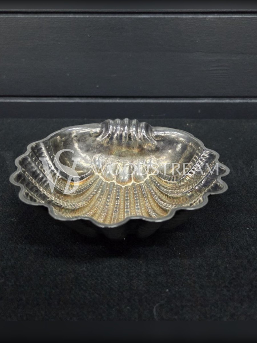 Тарелка/блюдо/икорница/конфетница в форме ракушки