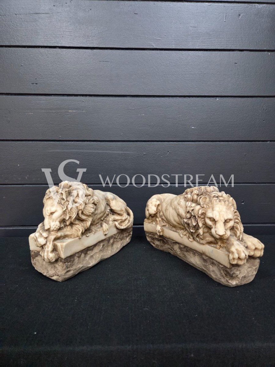 Статуэтка/Скульптура 2 штуки Спящий и пробуждающийся лев