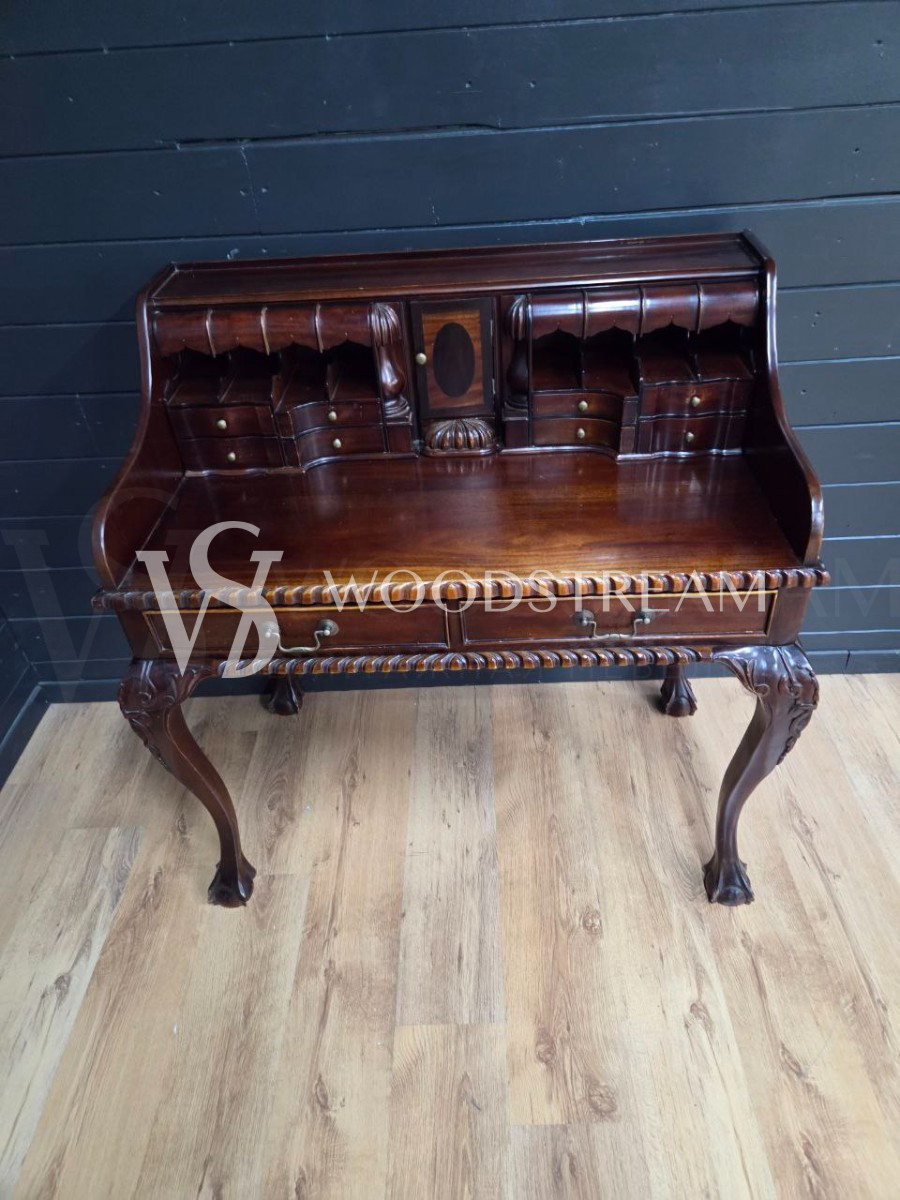 Бюро/Стол письменный в стиле Чиппендейл