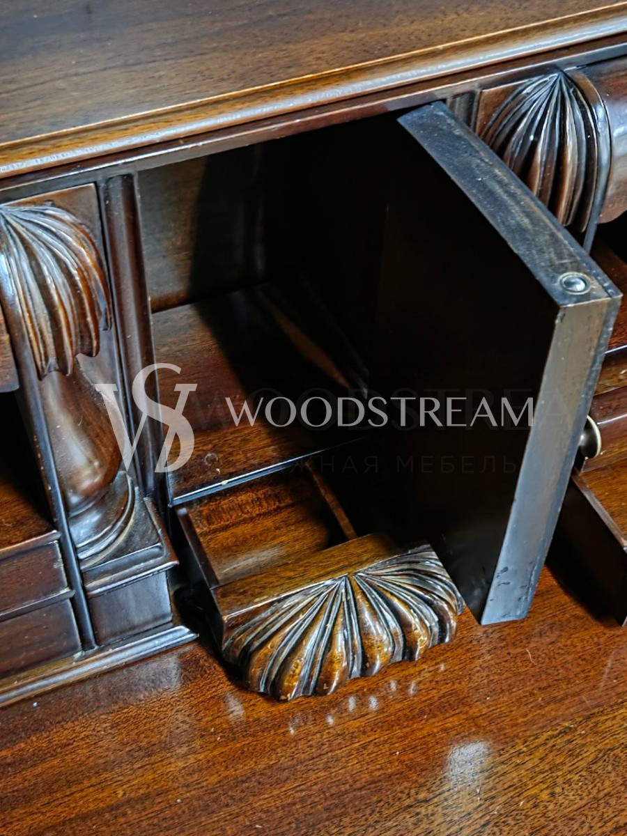 Бюро/Стол письменный в стиле Чиппендейл