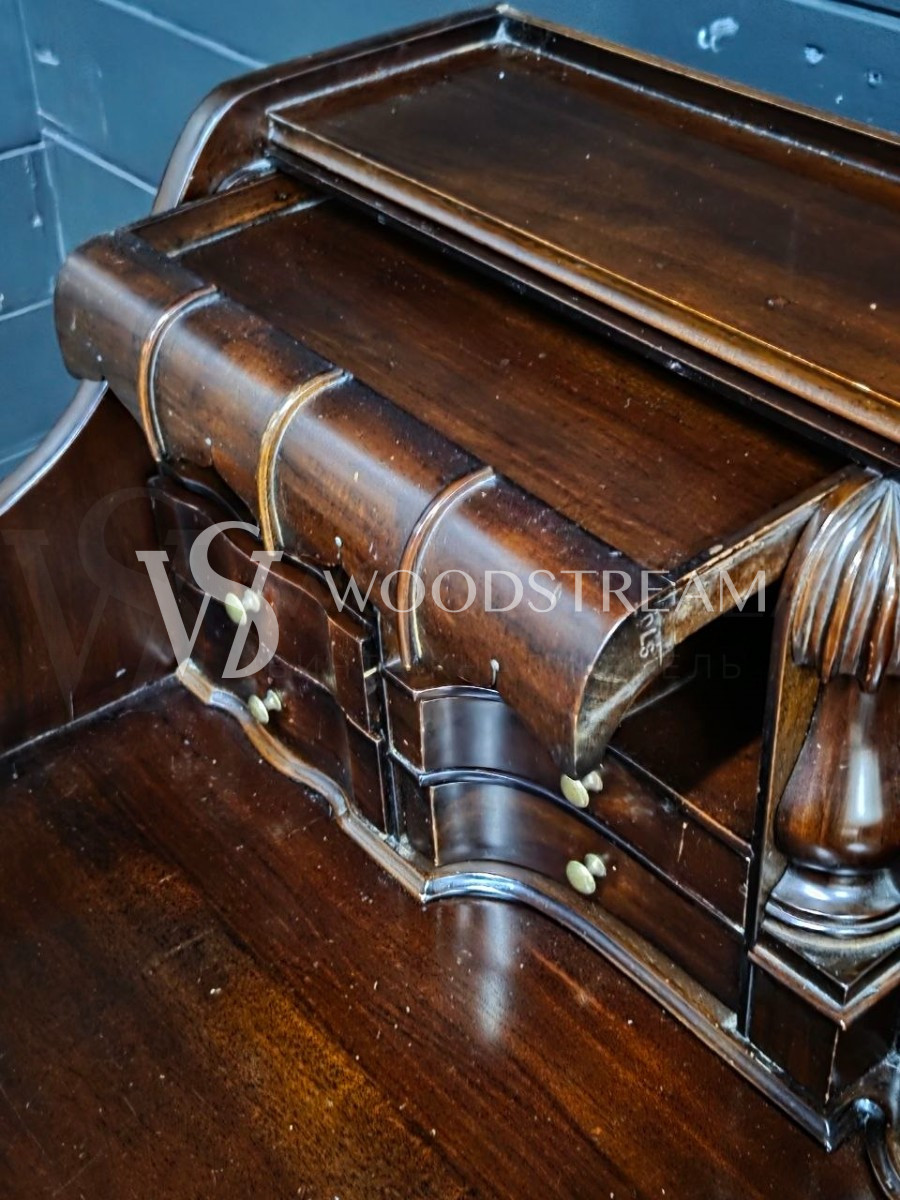 Бюро/Стол письменный в стиле Чиппендейл