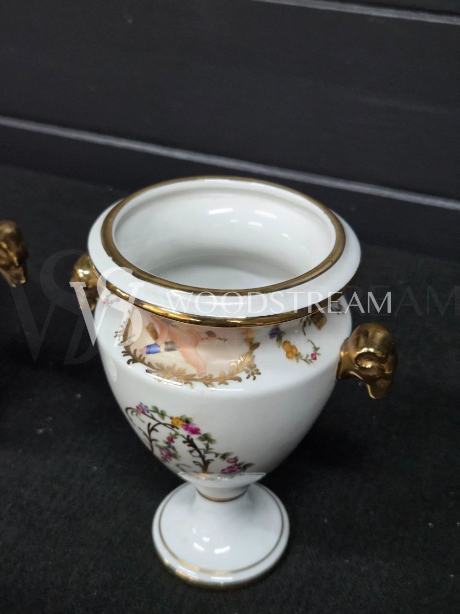 Ваза в стиле Людовика XV 2 штуки