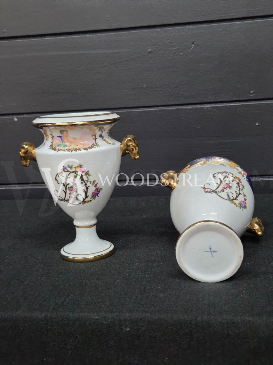 Ваза в стиле Людовика XV 2 штуки