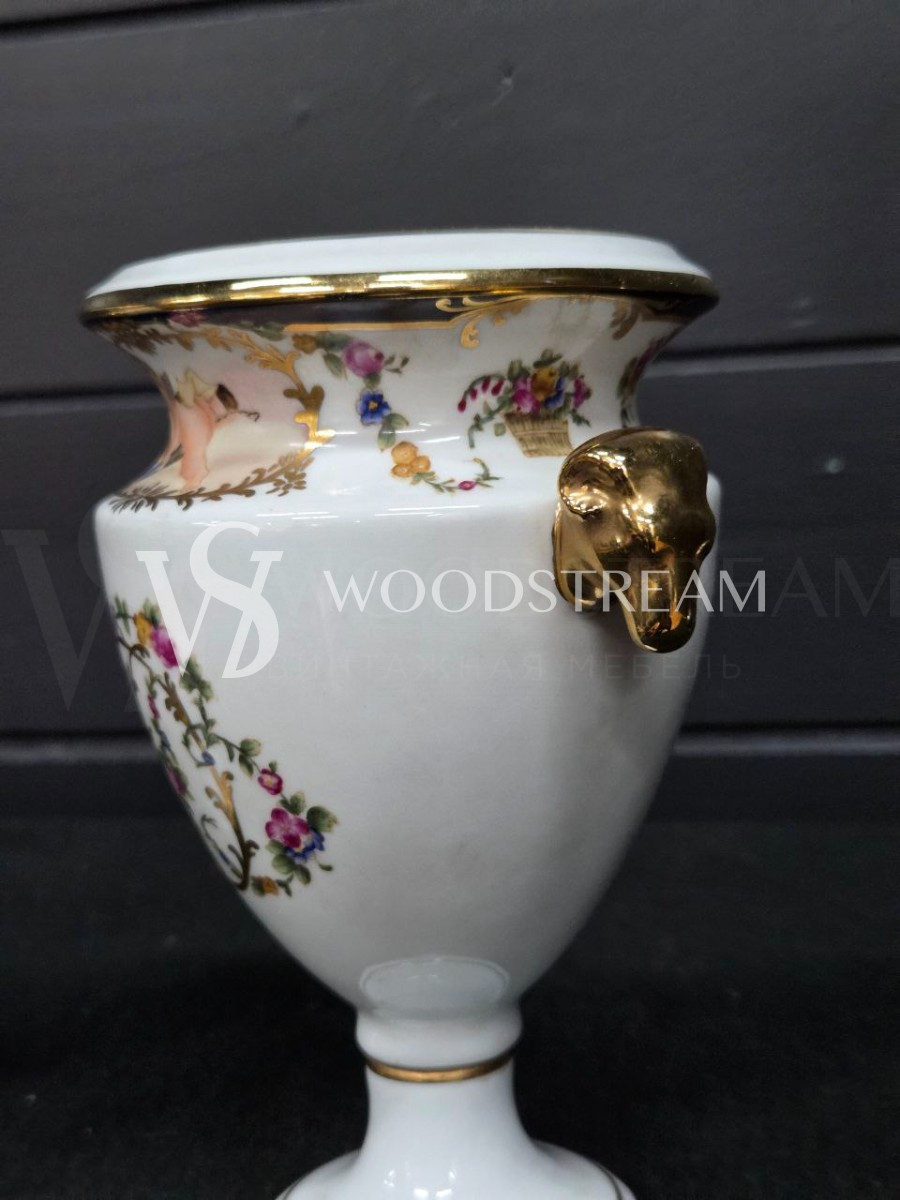 Ваза в стиле Людовика XV 2 штуки