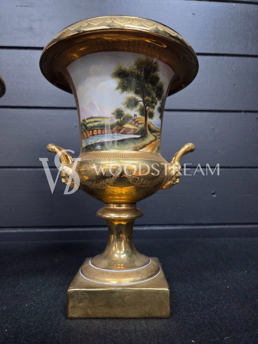 Ваза в стиле Людовика XVI 2 штуки