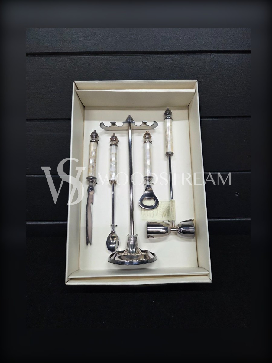 Набор столовых приборов в оригинальной упаковке