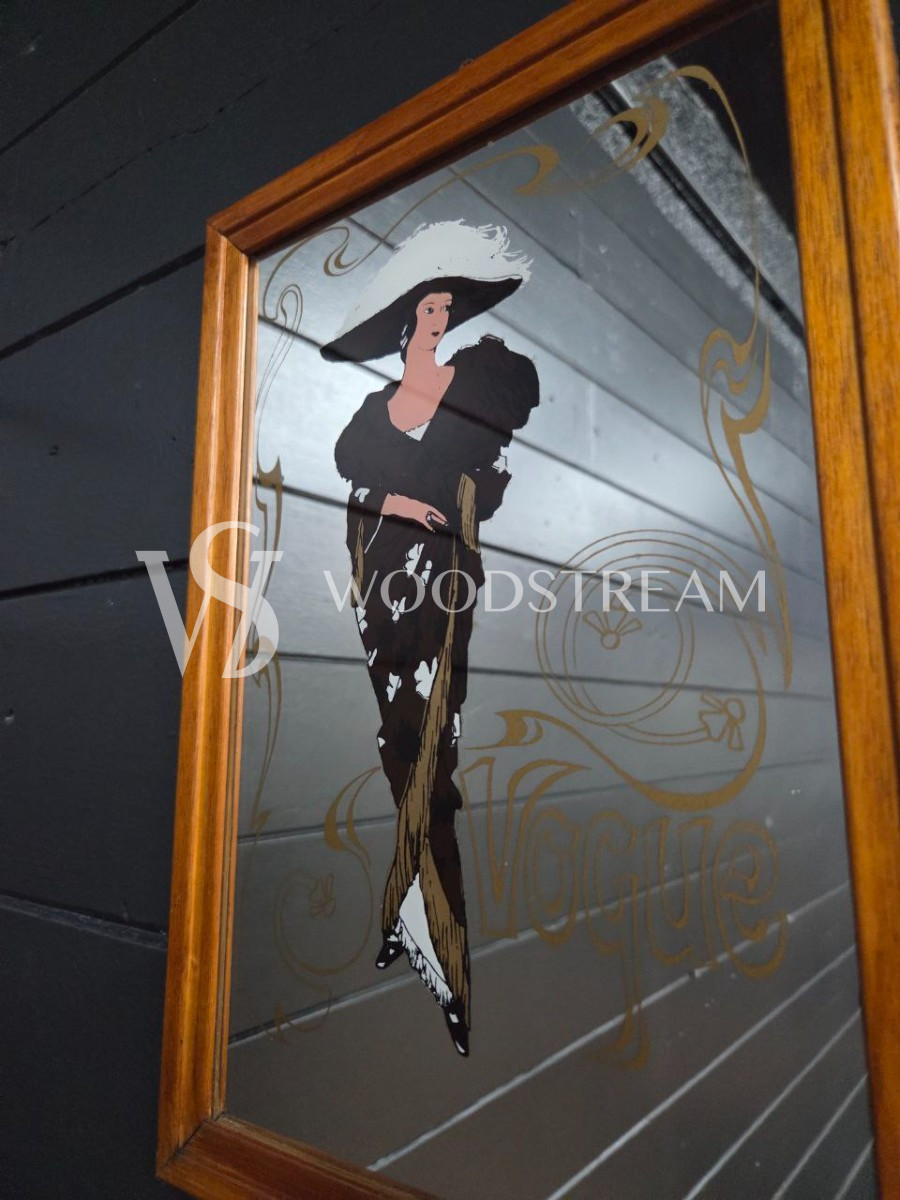 Картина зеркальная/Зеркало настенное с рисунком Девушка