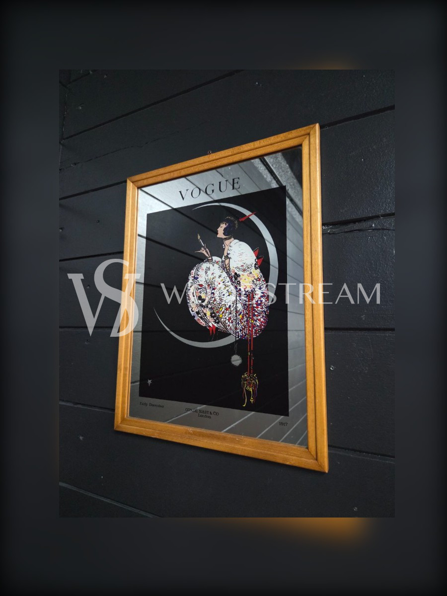 Картина зеркальная/Зеркало настенное с рисунком Девушка