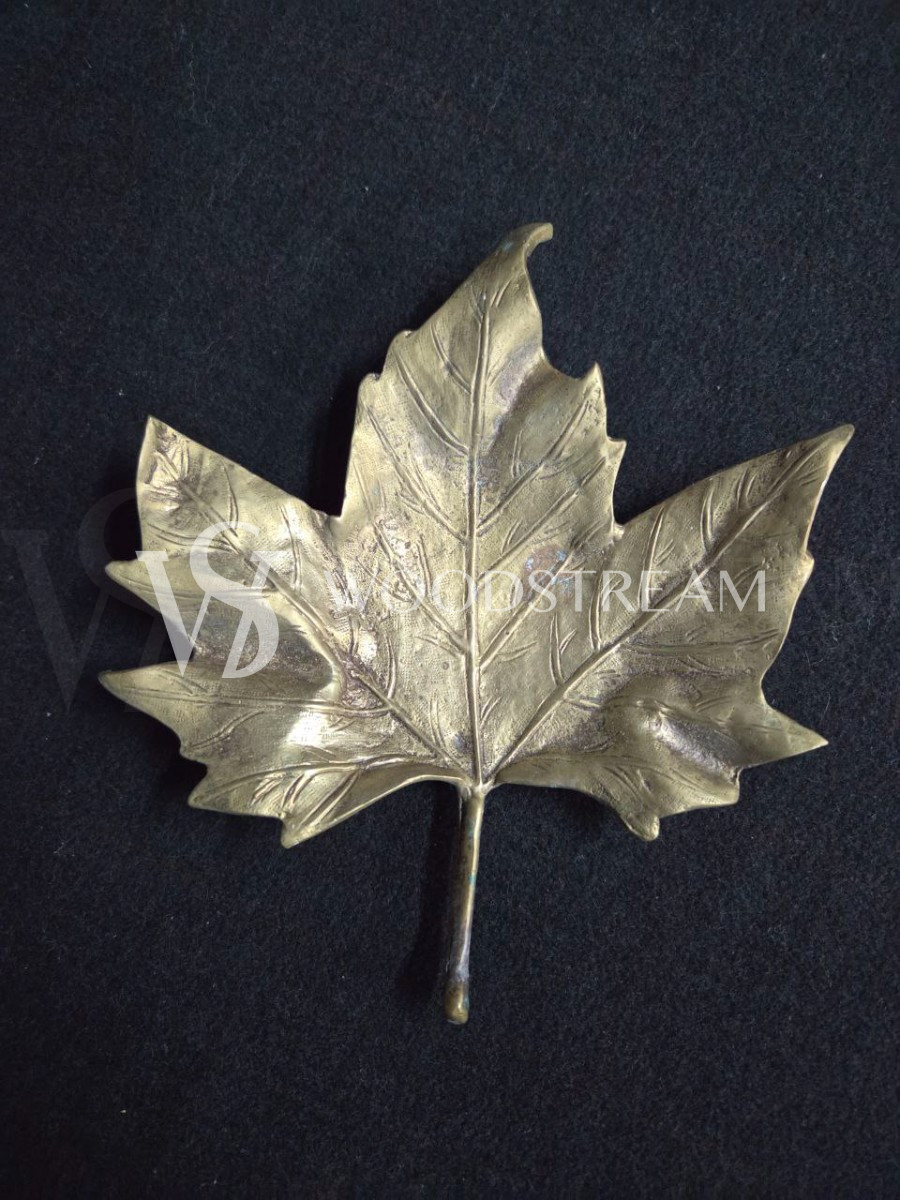 Декоративный элемент/Подставка для украшений/Кленовый лист