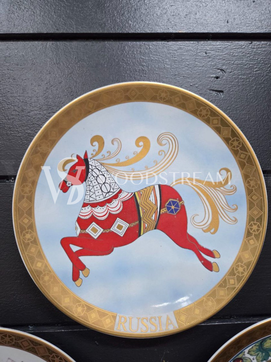 Набор: Тарелка декоративная The World collection 6 штук