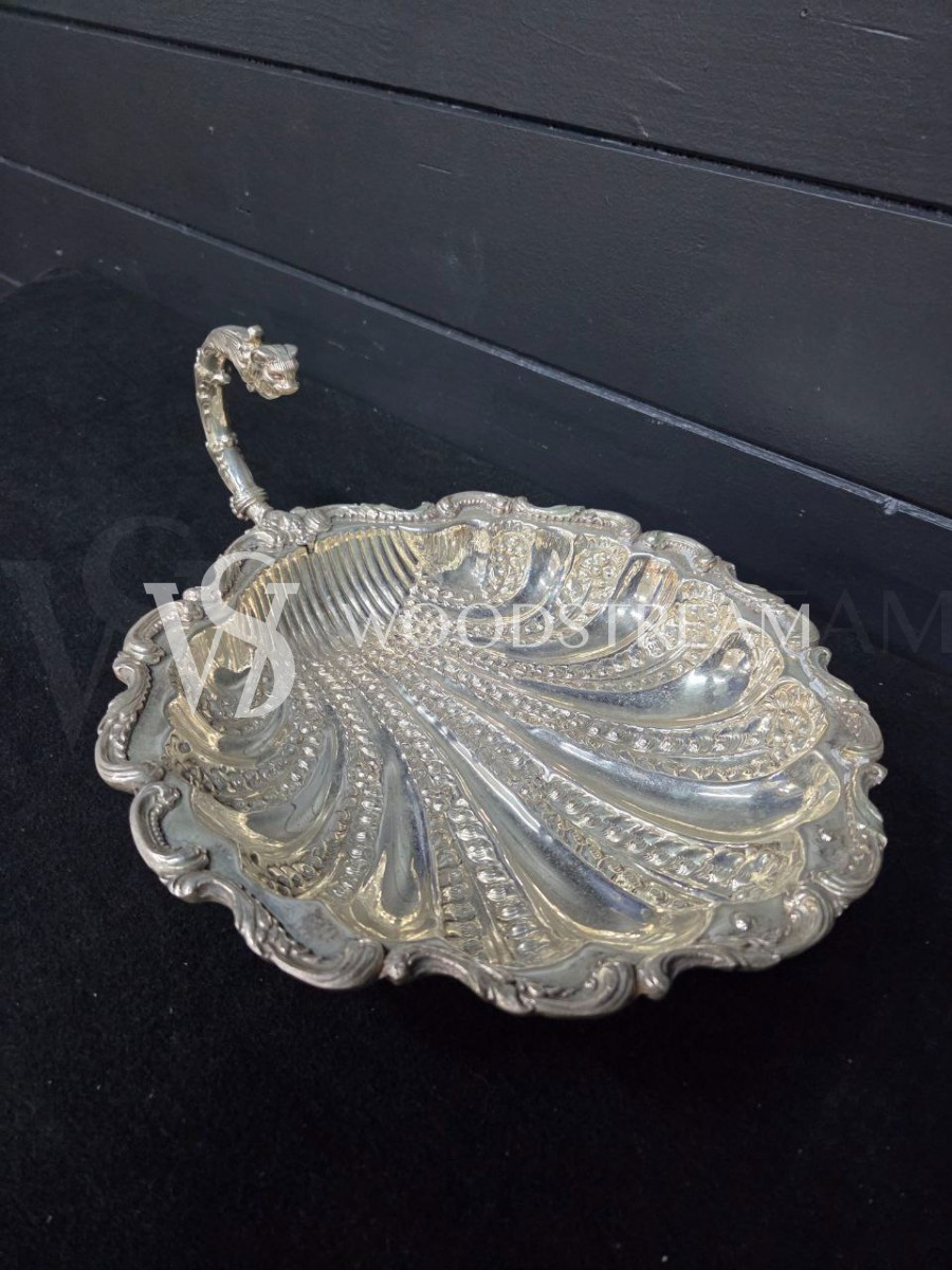 Тарелка/блюдо/икорница/конфетница в форме ракушки в оригинальной упаковке