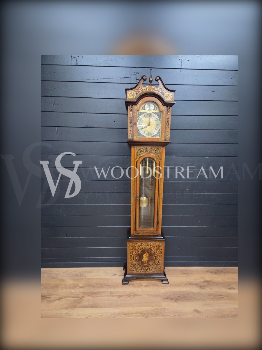 Часы напольные в стиле Буль