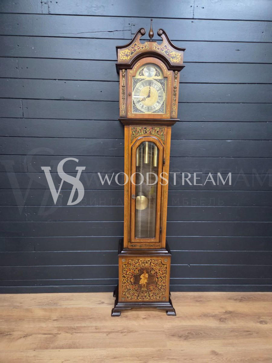 Часы напольные в стиле Буль