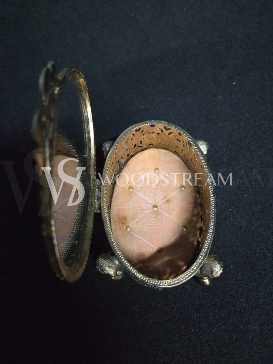 Шкатулка с путти в стиле венецианского барокко