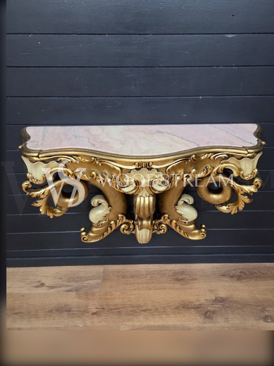 Консоль в стиле венецианского барокко