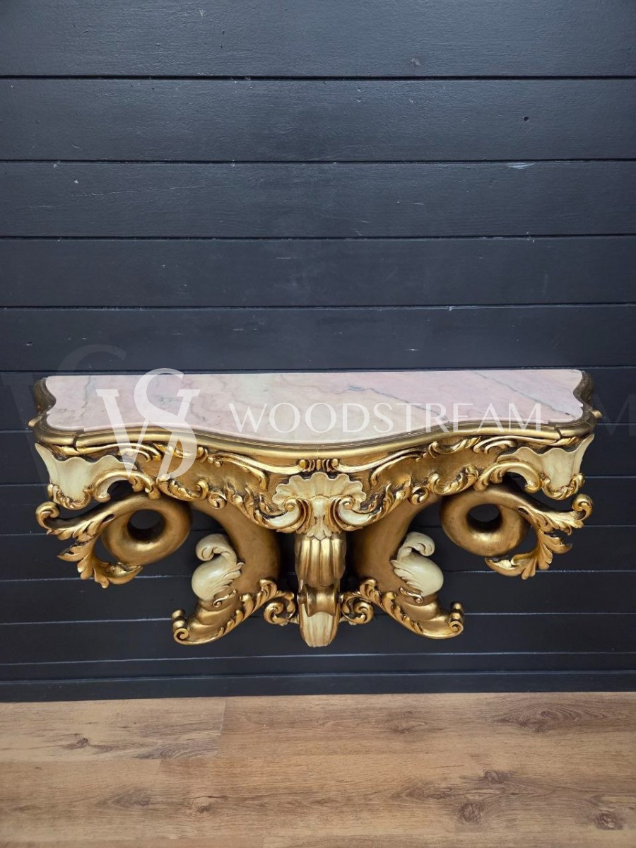 Консоль в стиле венецианского барокко