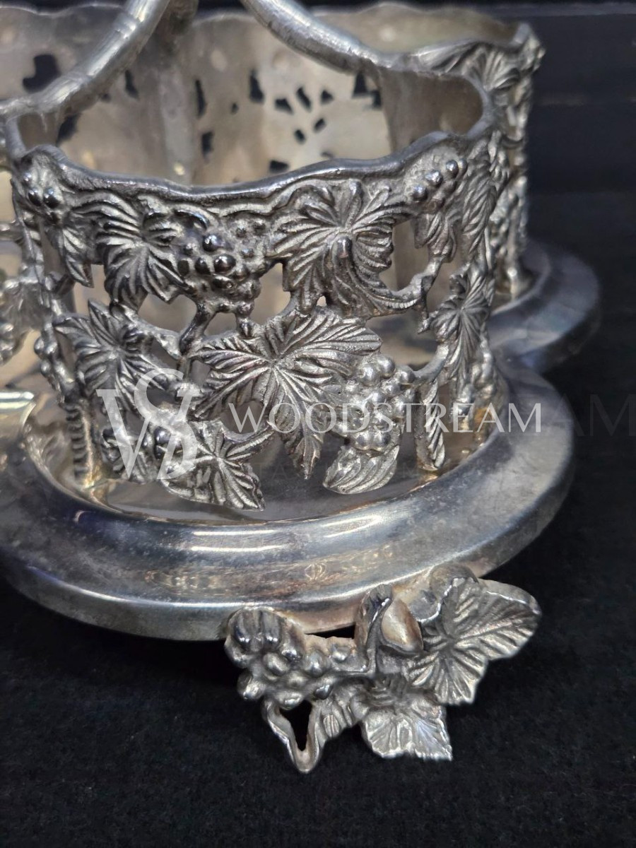 Подставка для бутылок винтажная