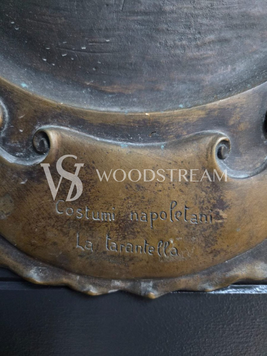 Тарелка декоративная/Чеканка Бытовая сценка